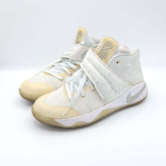 Nike Kyrie 2 White Metallic Silver 826673-107 BasketballYouth kids Size 6.5Y